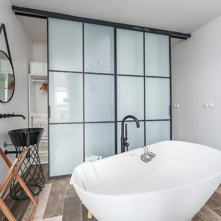 Aquamarina Onyx 84 Apartment *