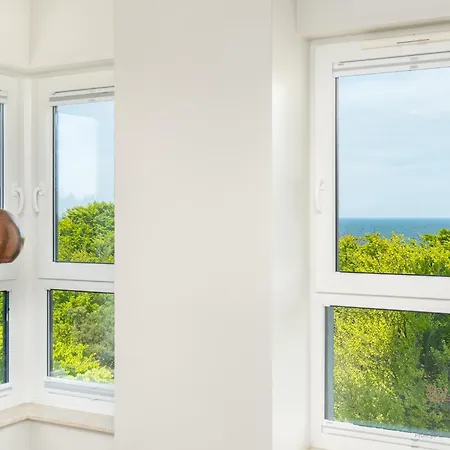 Your Holidays Aquamarina Onyx 84, Parking Gratis Apartman *