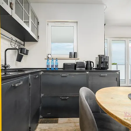 公寓 Your Holidays Aquamarina Onyx 84