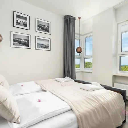 Апартаменты Your Holidays Aquamarina Onyx 84 *